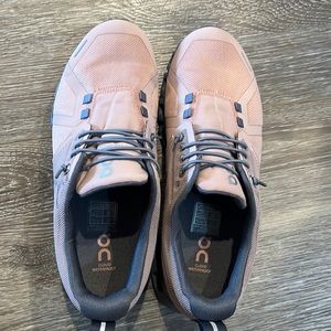 On Cloud 5 BRAND NEW!